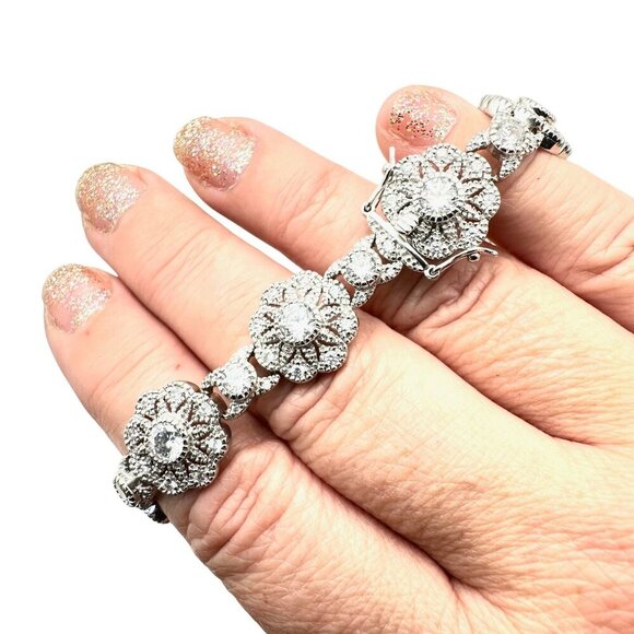 Womens Bracelet Sterling Silver Cubic Zirconia Flower Design Tennis 7.5 Inch - Picture 6 of 7